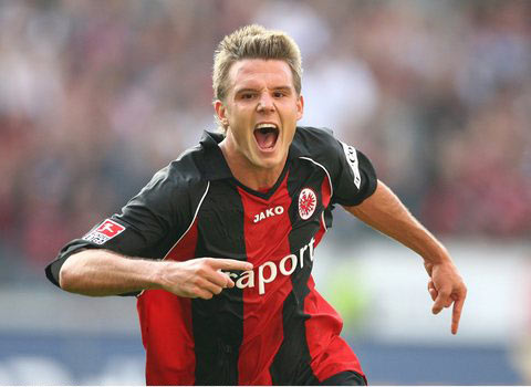 他将继续主 他将继续主