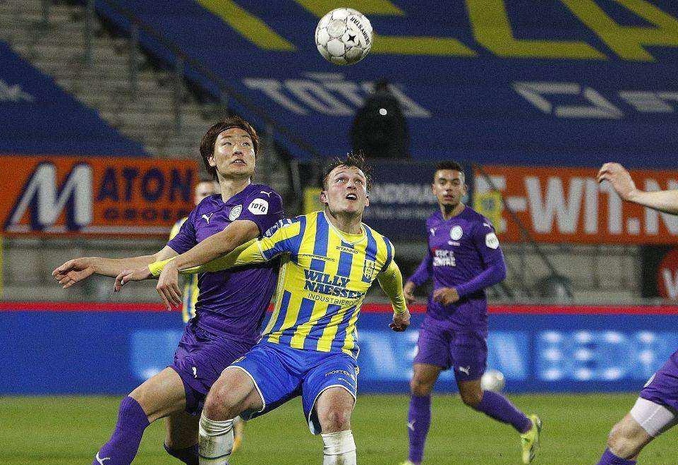 每位球员都 每位球员都