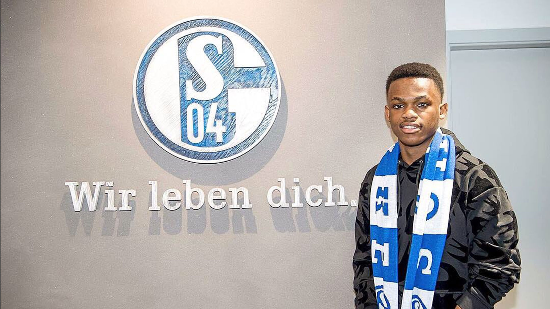 热刺在主场 热刺在主场